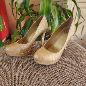 Gold Sparkle 3" High Heel Size 6